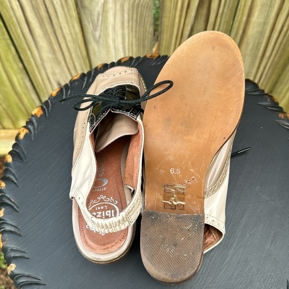 Jeffrey Campbell Berni 2 Color Block Patent Oxford Style Sandals Size 6.5 - Picture 5 of 6